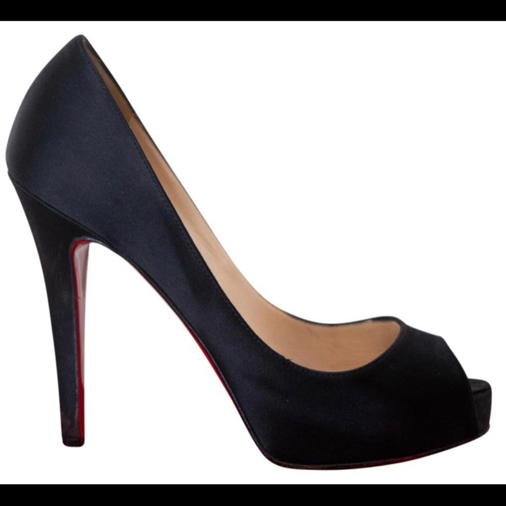 Christian Louboutin Very Prive Pumps